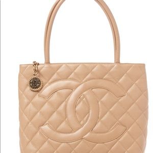 Caviar medallion tote